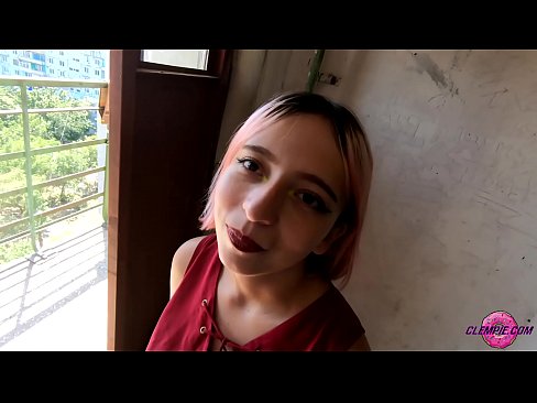 ❤️ Studentin saugt einen Fremden im Outback - Sperma auf seinem Gesicht ❤ Sex bei uns de.teatroporno.ru ❌❤